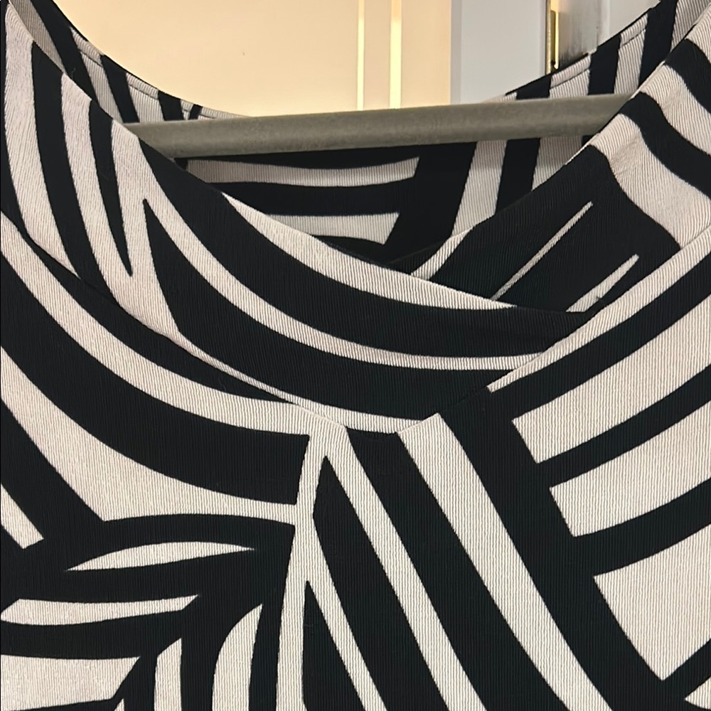 Chico's Travelers Black and White Striped 3/4 Sleeve Graphic Top - Picture 6 of 7